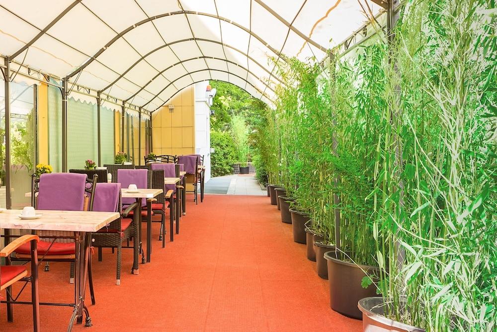 Alecsa Am Olympiastadion Hotel